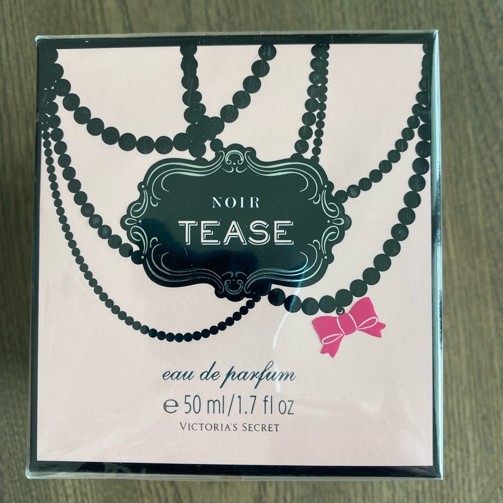 Victoria’s Secret Noir Tease eau de parfum 1.7 fl oz